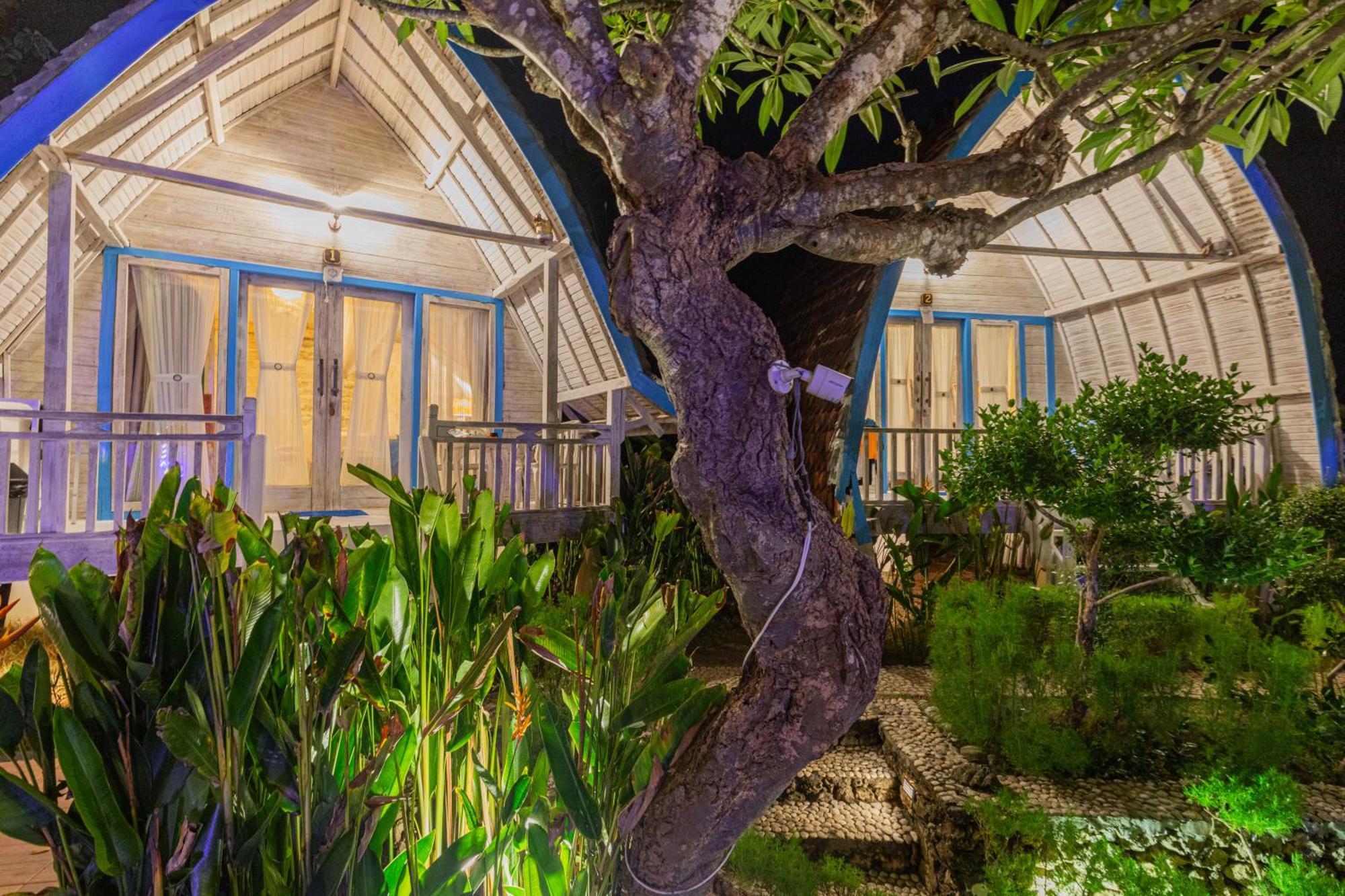 Bakung Cozy Cottage Batununggul Exterior photo